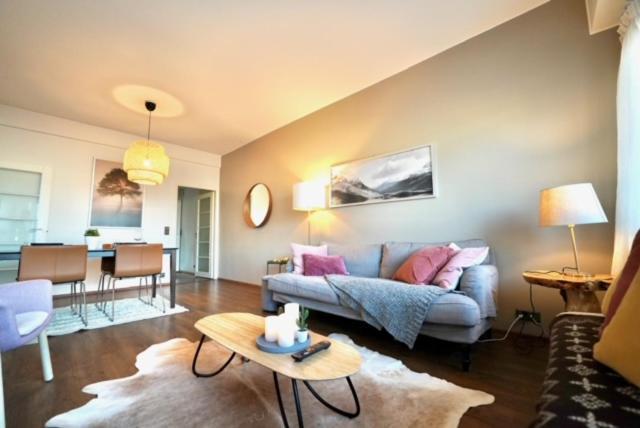Cozy And Bright 2-Bedroom Apartment Washer And Dryer, King Size Bed Rovaniemi Dış mekan fotoğraf