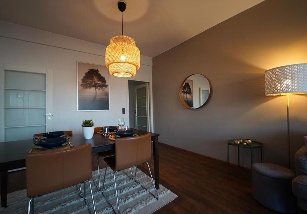 Cozy And Bright 2-Bedroom Apartment Washer And Dryer, King Size Bed Rovaniemi Dış mekan fotoğraf
